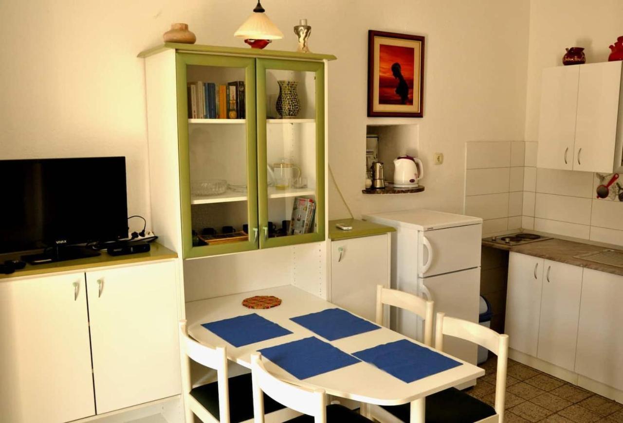 Apartments Adriana Bol Kültér fotó